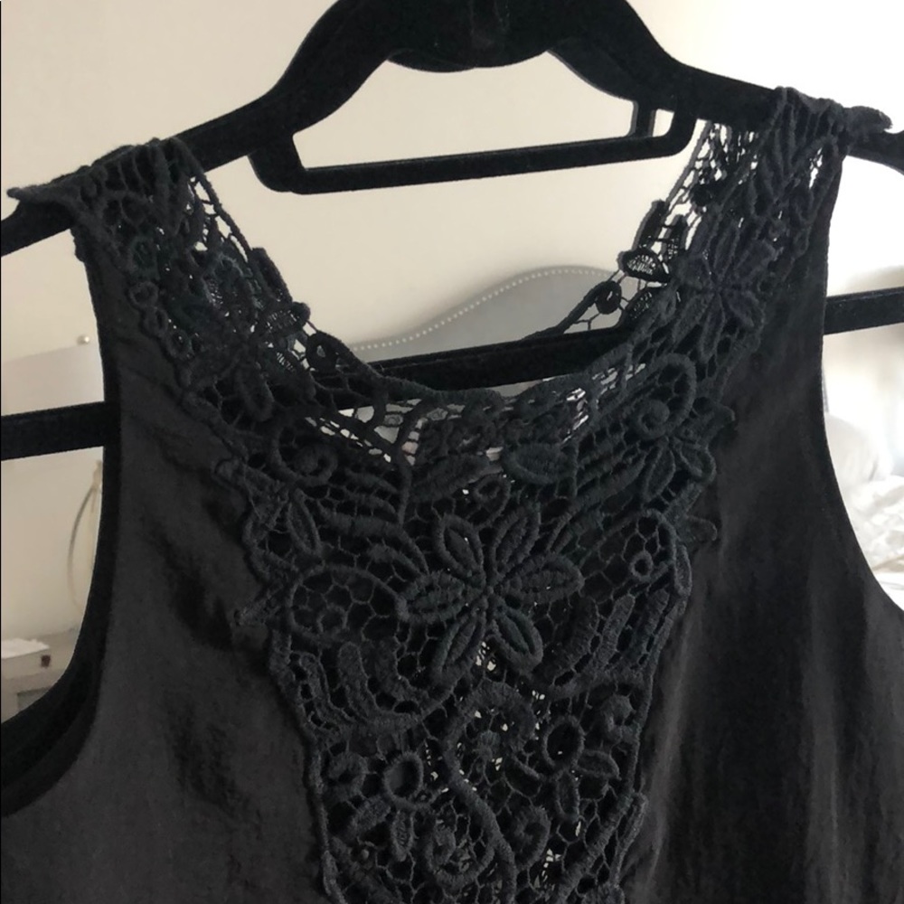 Black tank top blouse with lace middle! - Picture 6 of 6